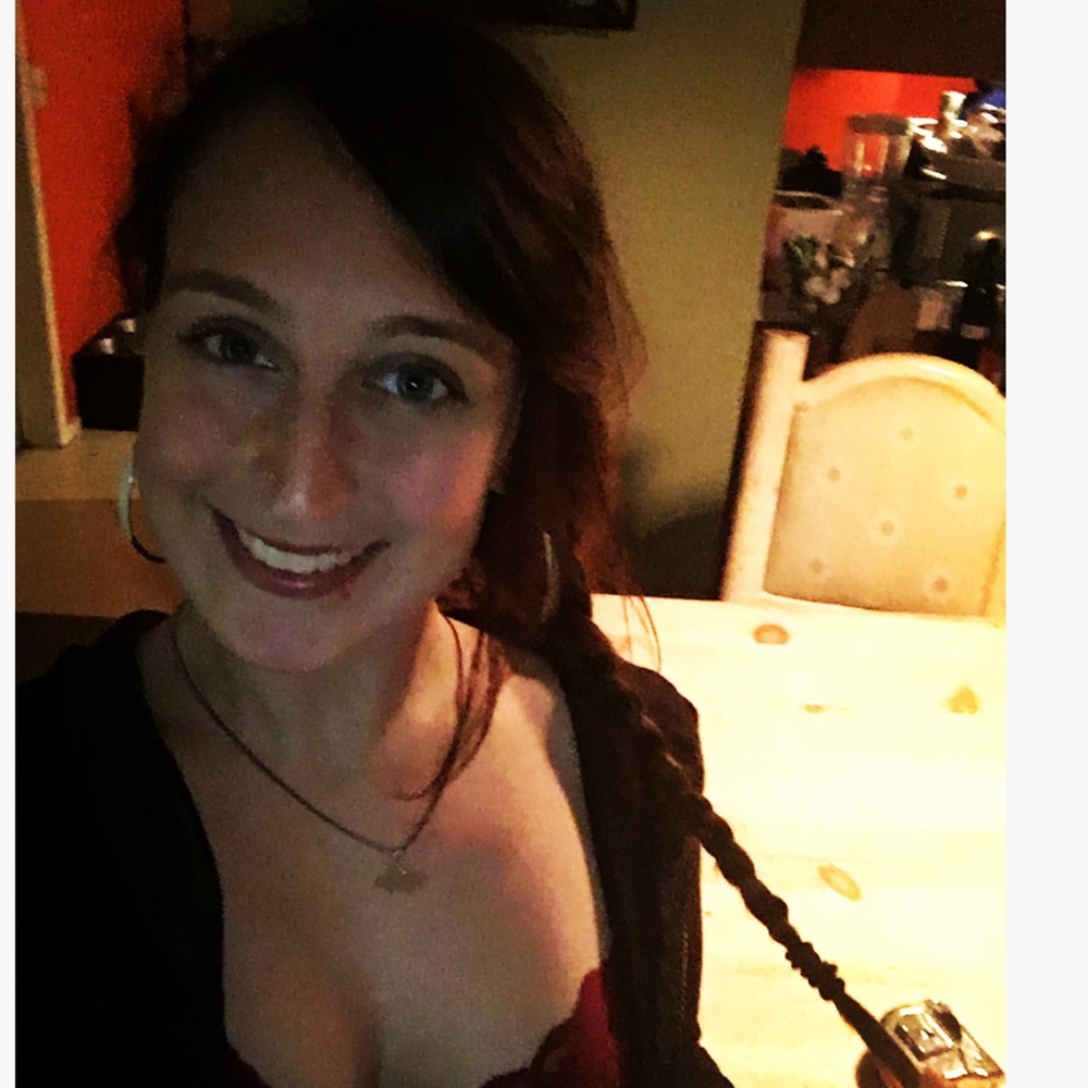 Meet your Posher, Kayla